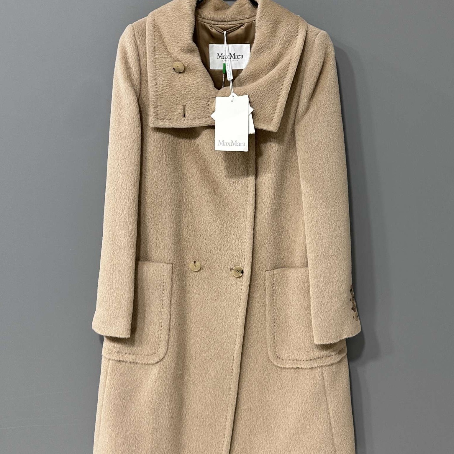 MaxMara / 高公价款 羊驼毛大衣/全新/38 码/09784
