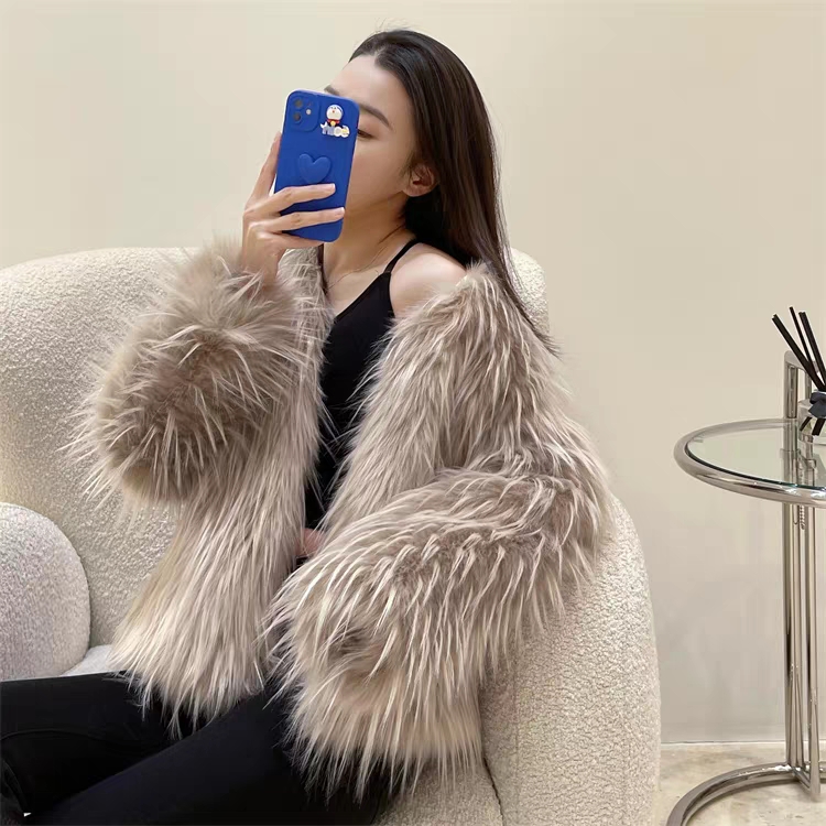 【娟娟优品】70衣长高端大气时尚衣服