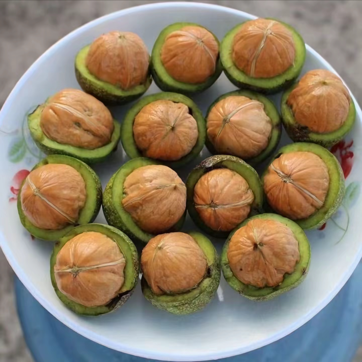 2025年，陕西宝鸡陇县、老树、老品种、新鲜湿核桃