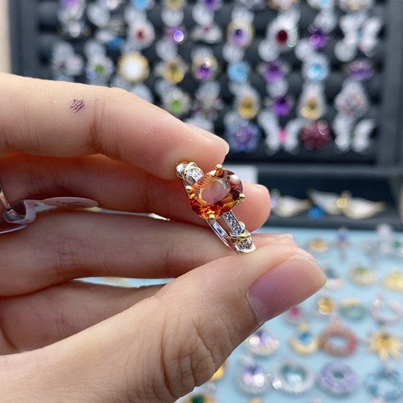 【闪购商品】水晶戒指银S925镶嵌不含证书