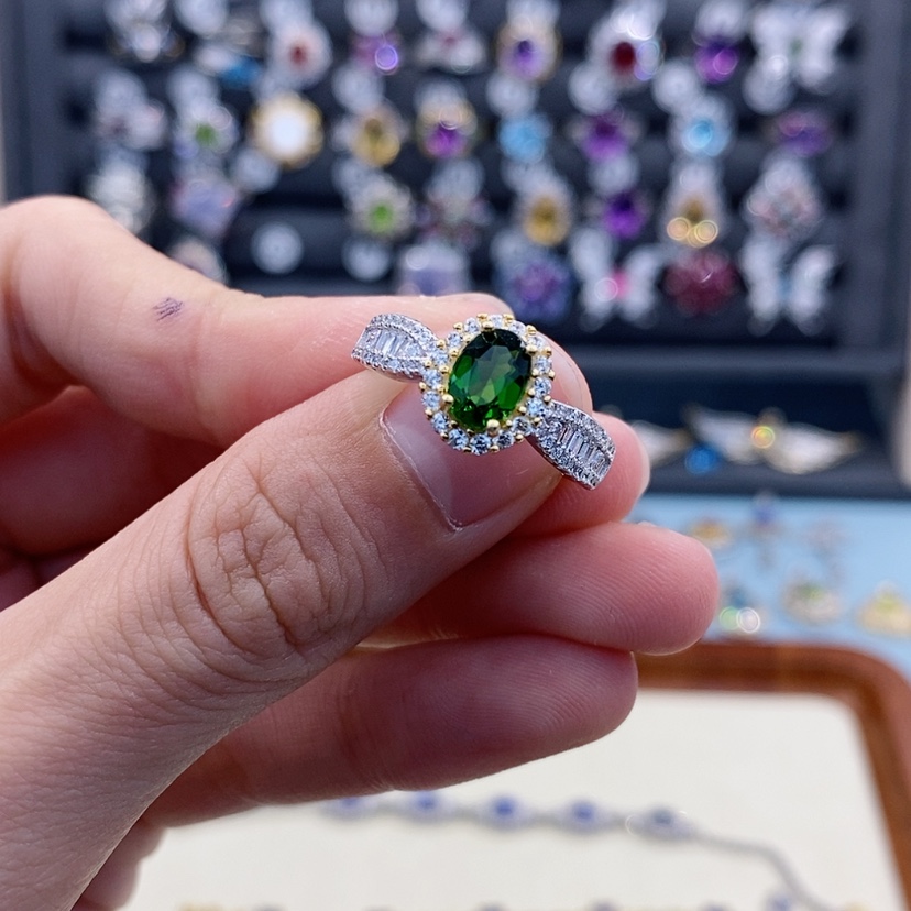 【闪购商品】水晶耳饰银S925镶嵌不含证书
