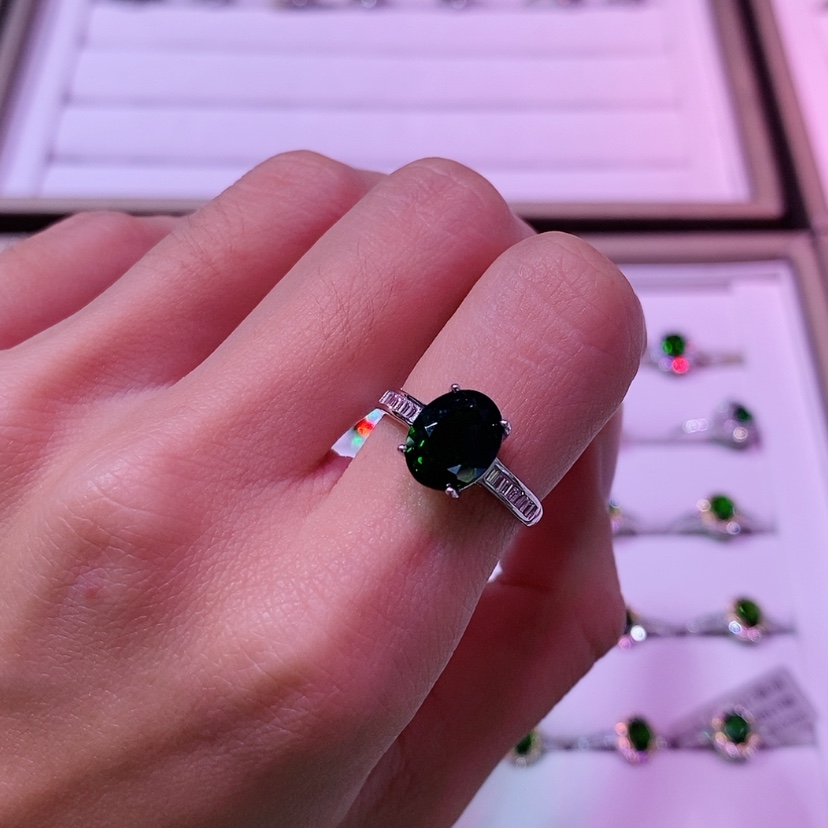 【闪购商品】透辉石戒指银S925镶嵌一物一证