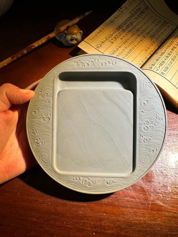 精品易砚老坑纯手工雕刻绿玉带四海升平砚