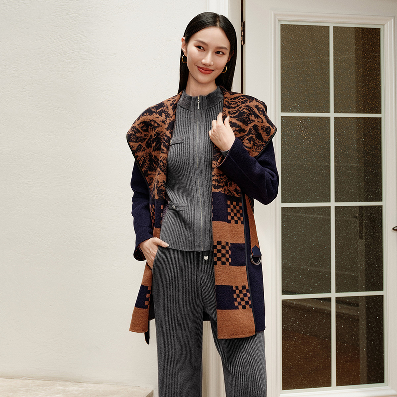 EP雅莹高端系列 丝羊毛围裹式连帽提花大衣 秋冬新款8304B