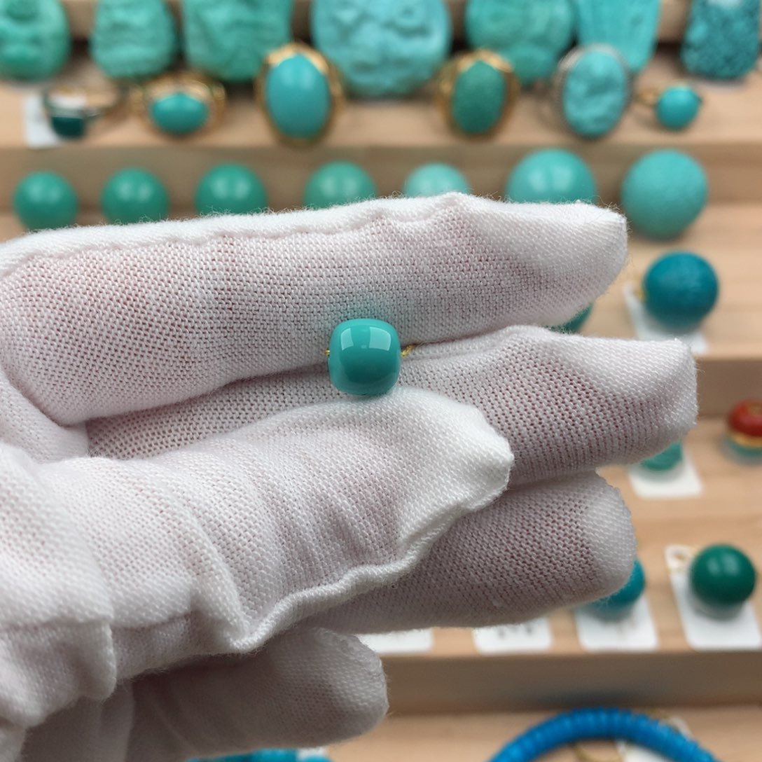 绿松石配饰未镶嵌8.2x7.6