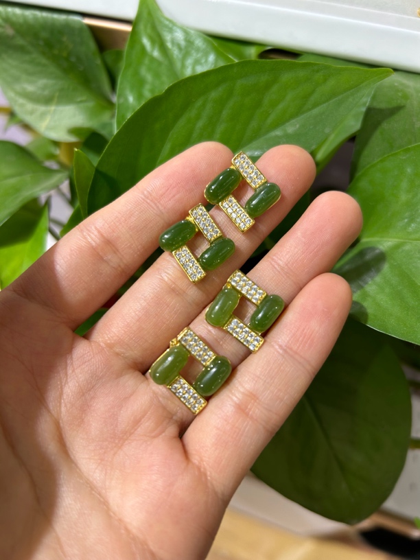 和田玉碧玉老料 耳扣款 颜色多样性发货拍一发一