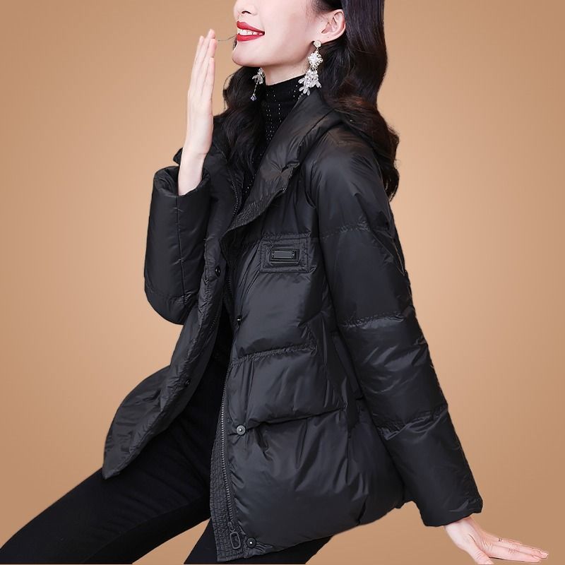 鸭鸭大码女装高端羽绒服外套冬季2023年新款洋气减龄保暖设计感小