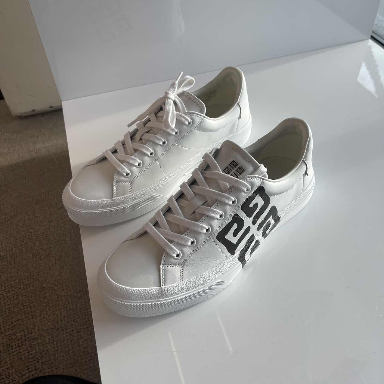 全新未使用 Givenchy/纪梵希 /七七/男士休闲鞋