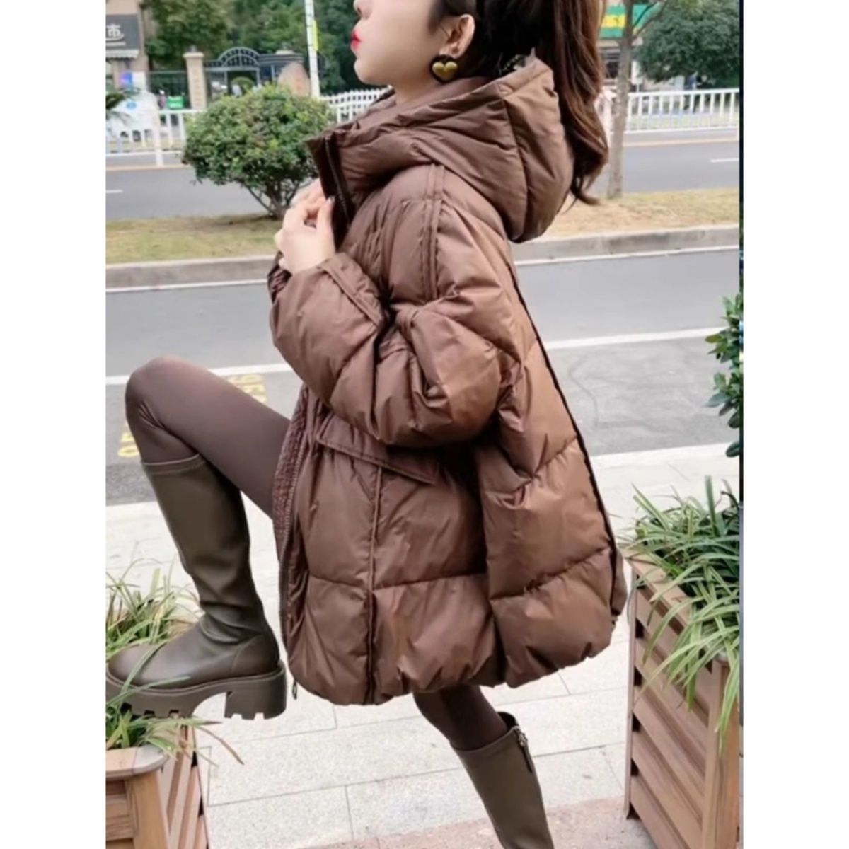 2023冬季新款羽绒服女加厚白鸭绒韩版宽松休闲拉链连帽羽绒面包服