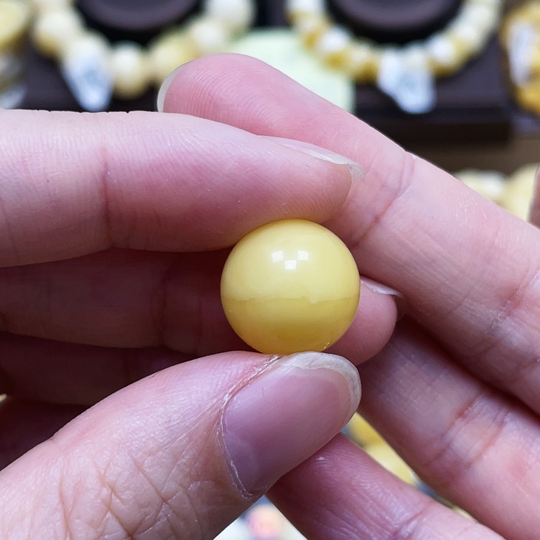 琥珀珠宝奇石未镶嵌14mm微瑕