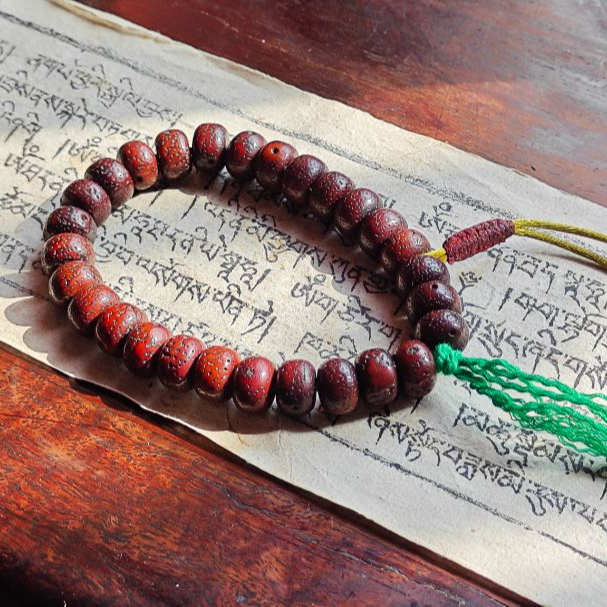 藏传老星月菩提单圈片珠手串直径10+朱供开片老星月多样发其一