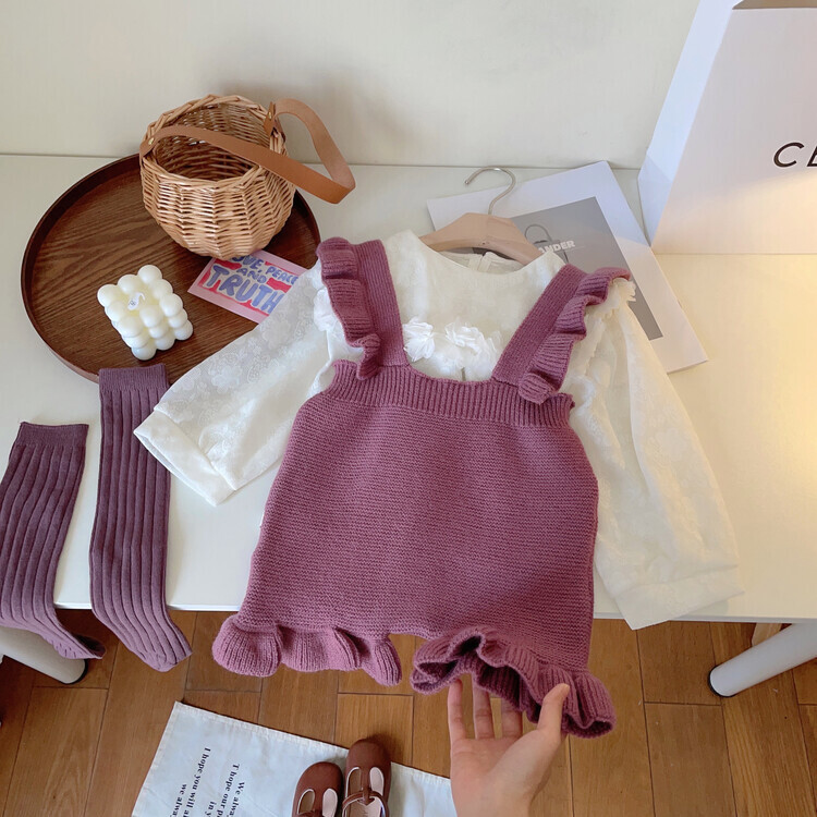 春秋2023新款背带短裤女宝宝紫色木耳边针织毛线吊带裤百搭背