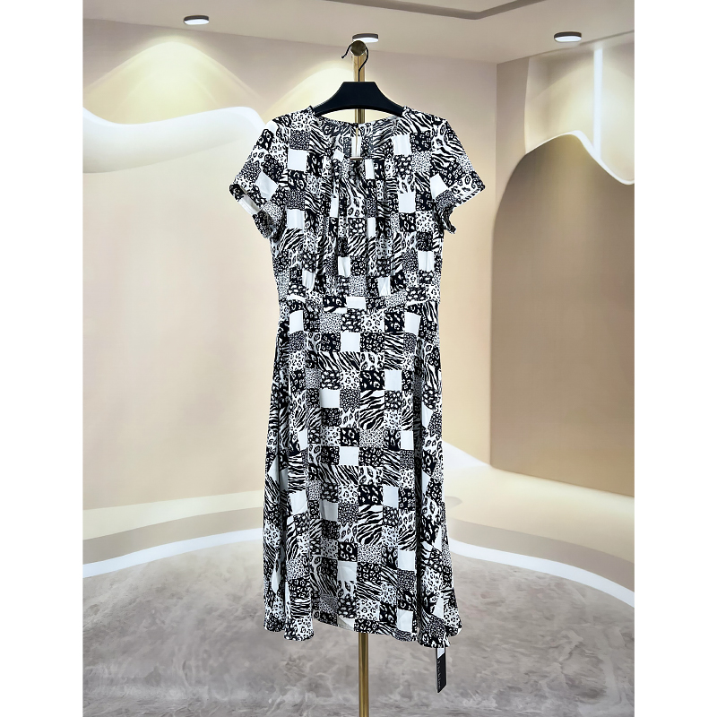 春夏新款时尚休闲连衣裙 伽2065H