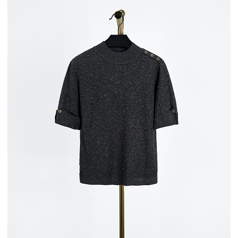  台湾品牌折扣秋冬新款上衣 妮3206V