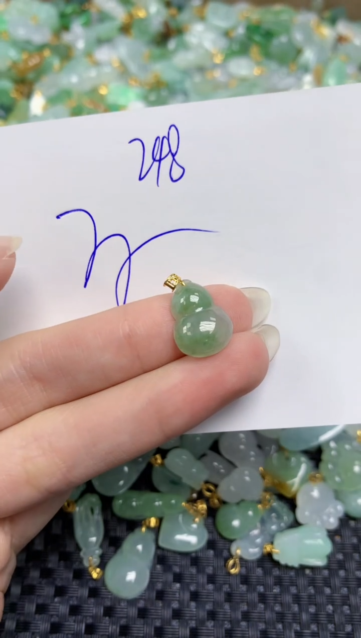 【闪购商品】翡翠颈饰18K金镶嵌天然绚甸A货翡翠