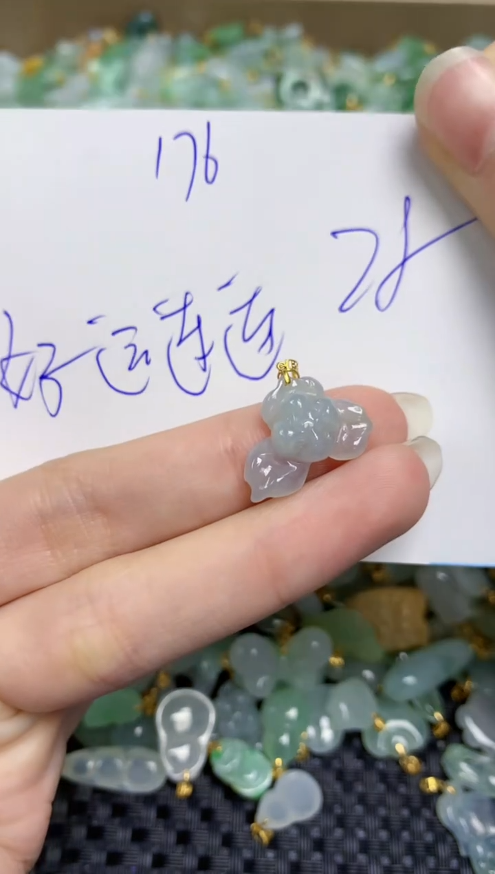 【闪购商品】翡翠颈饰18K金镶嵌天然绚甸A货翡翠