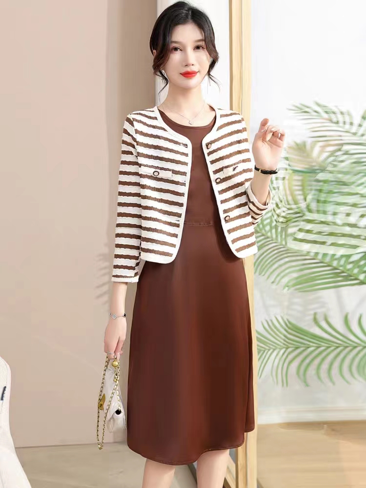 燕妮雅姿条纹外套连衣裙两件套女气质时尚休闲修身套装T701