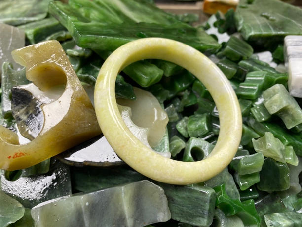 和田玉边角料鱼缸石天然石天然造景手工DIY多样性发货1000克