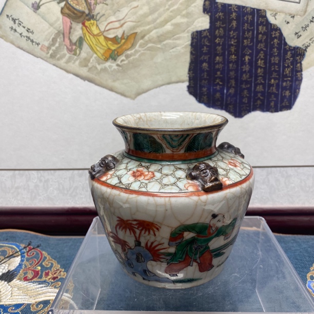 清晚期五彩婴戏图铺首尊48/古董/清瓷器，KC20240829006