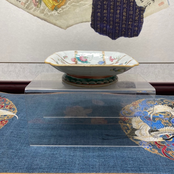 清同治飞黄腾达粉彩供盘，KC202311061575