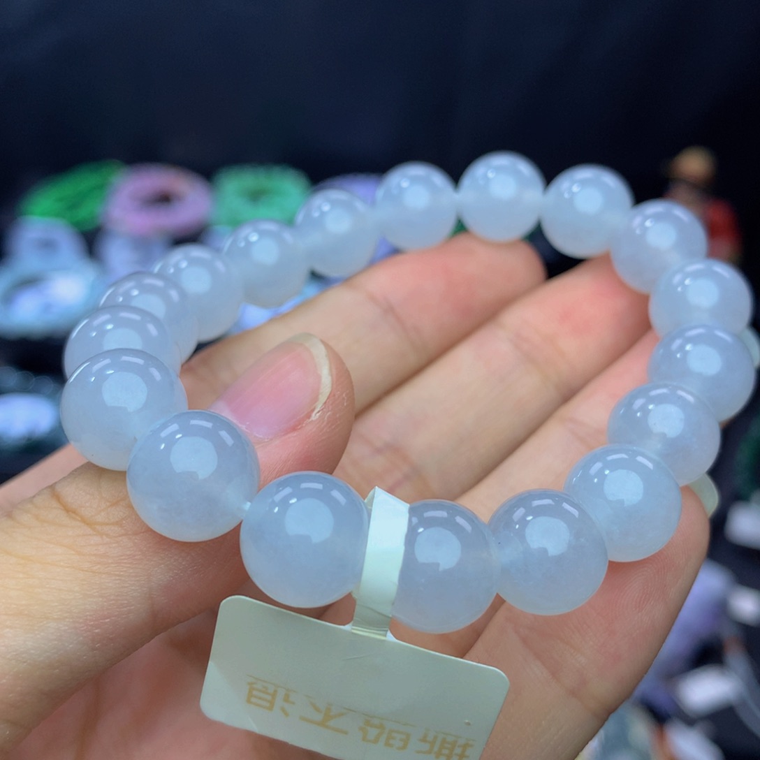 翡翠手链未镶嵌翡翠