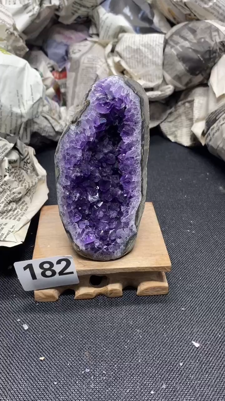 【闪购商品】水晶晶镇未镶嵌182
