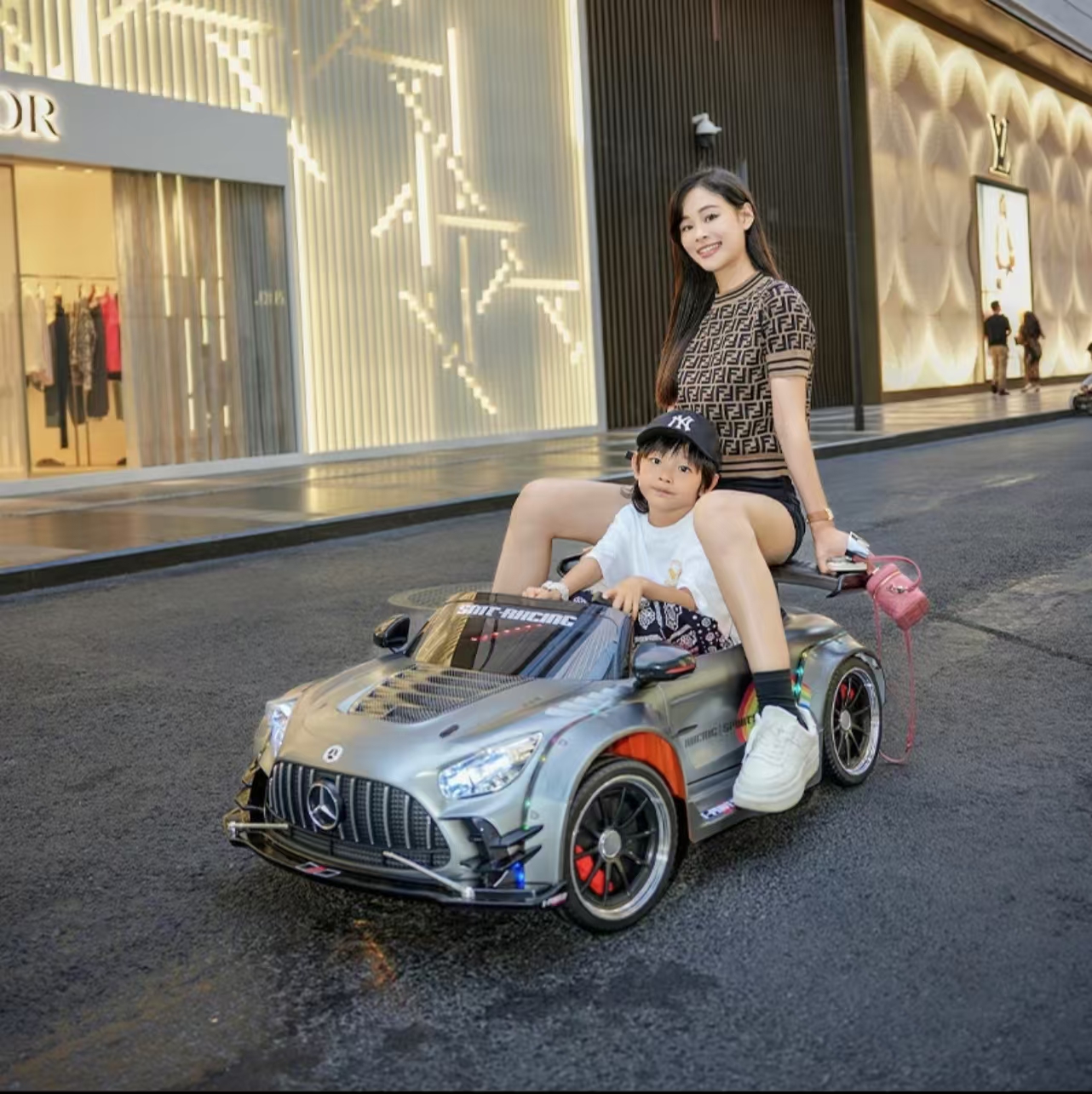 升级终身保修【免安装】萨玛特儿童漂移车4845轻音电机可漂移可遥控