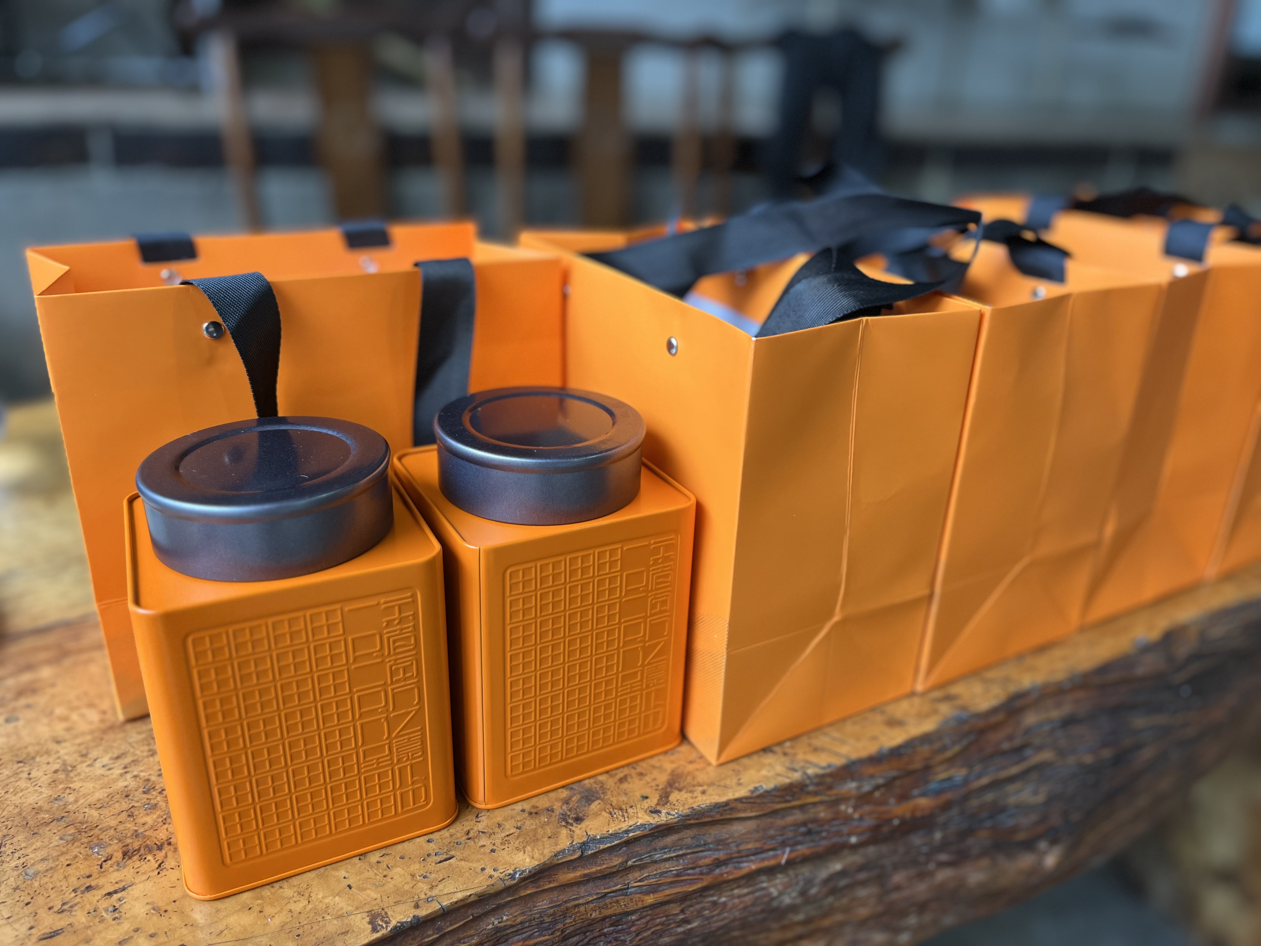 2024年头春大雪山红茶小龙珠普洱茶紧压茶