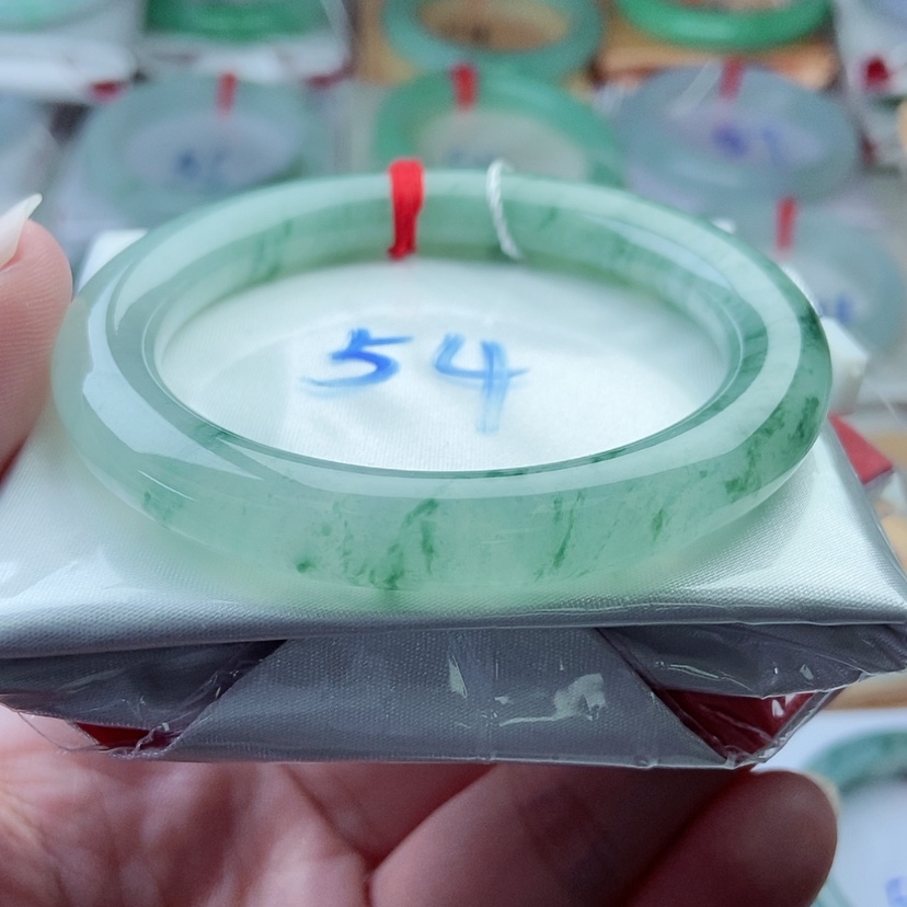 【闪购商品】翡翠手镯（圆镯）未镶嵌灵动飘逸意境冰透水润起胶