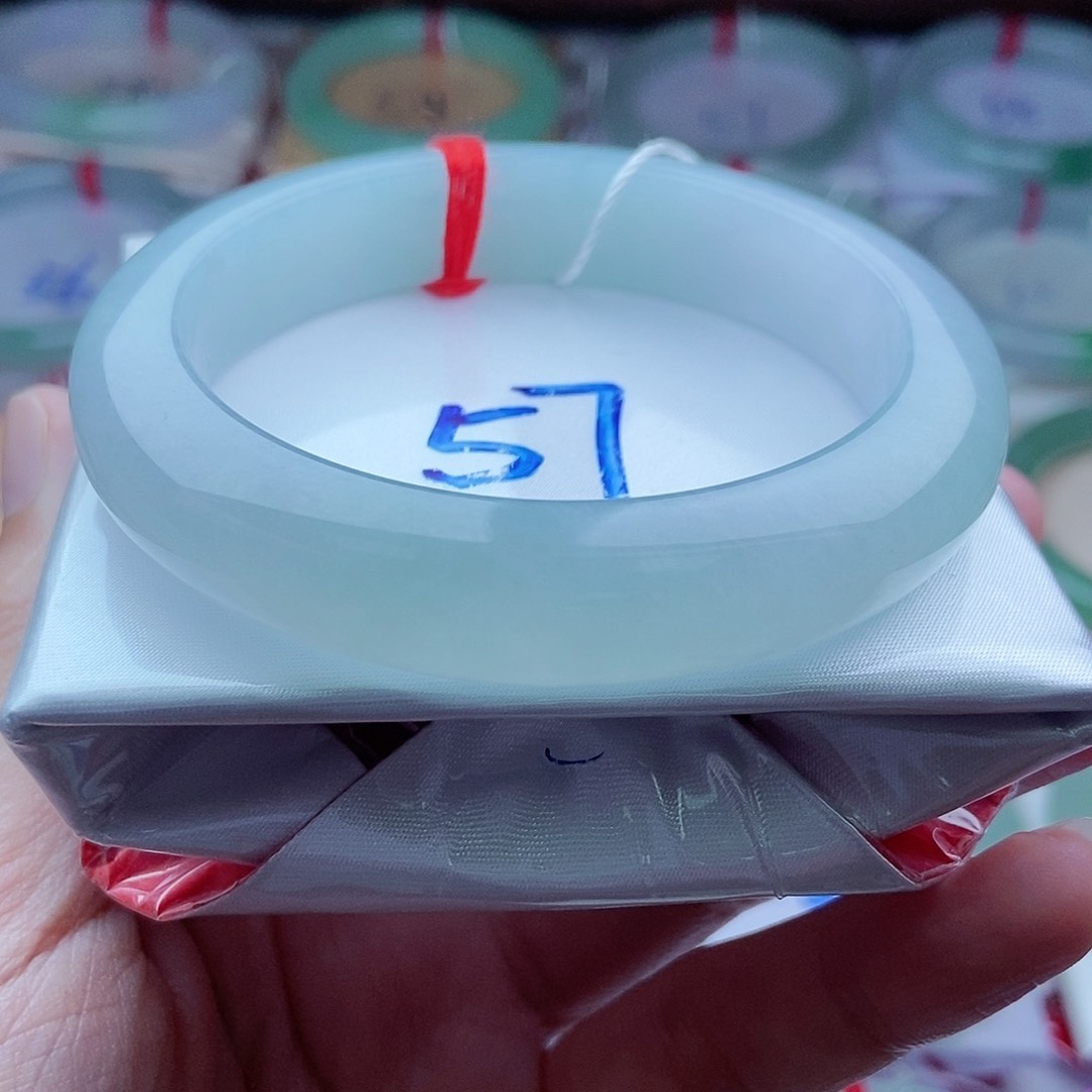 0492编57冰蓝海蓝之谜冰清玉洁天然缅甸翡翠A货传承57.3，12.6，9.5