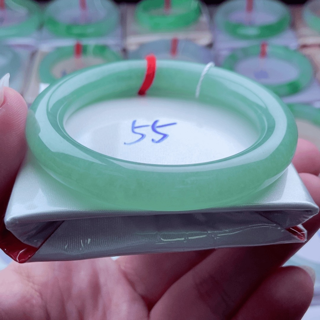 0531编55冰绿满绿冰清玉洁高贵绿天然缅甸翡翠A货传承55，11，10.5。