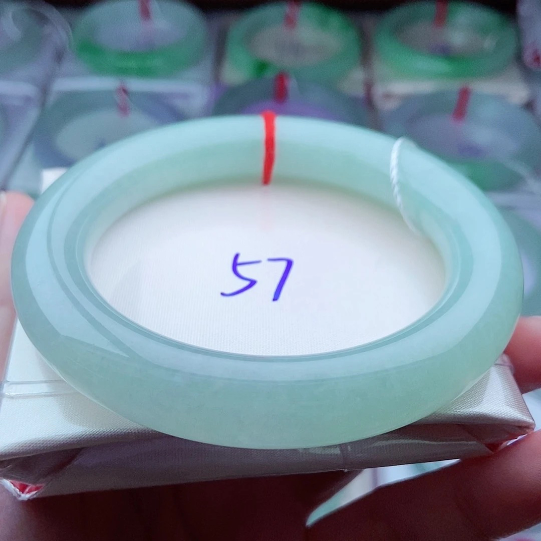 0425圆57冰绿满绿胖圆灵气优雅天然缅甸翡翠A货传承57，11.8，12.3。