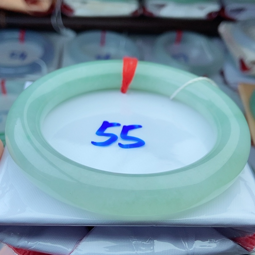 【闪购商品】翡翠手镯未镶嵌?**圈55圆条