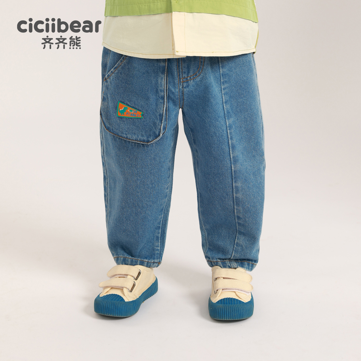 男女童卡通恐龙织标儿童休闲牛仔裤春秋童装薄款Q100380