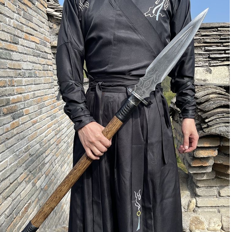 短枪霸王枪鸡翅木高锰钢 未开刃
