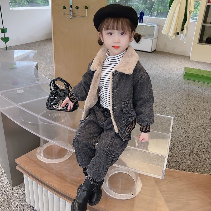 童装女童冬装套装2023新款秋冬儿童运动牛仔两件套加绒加厚潮流酷