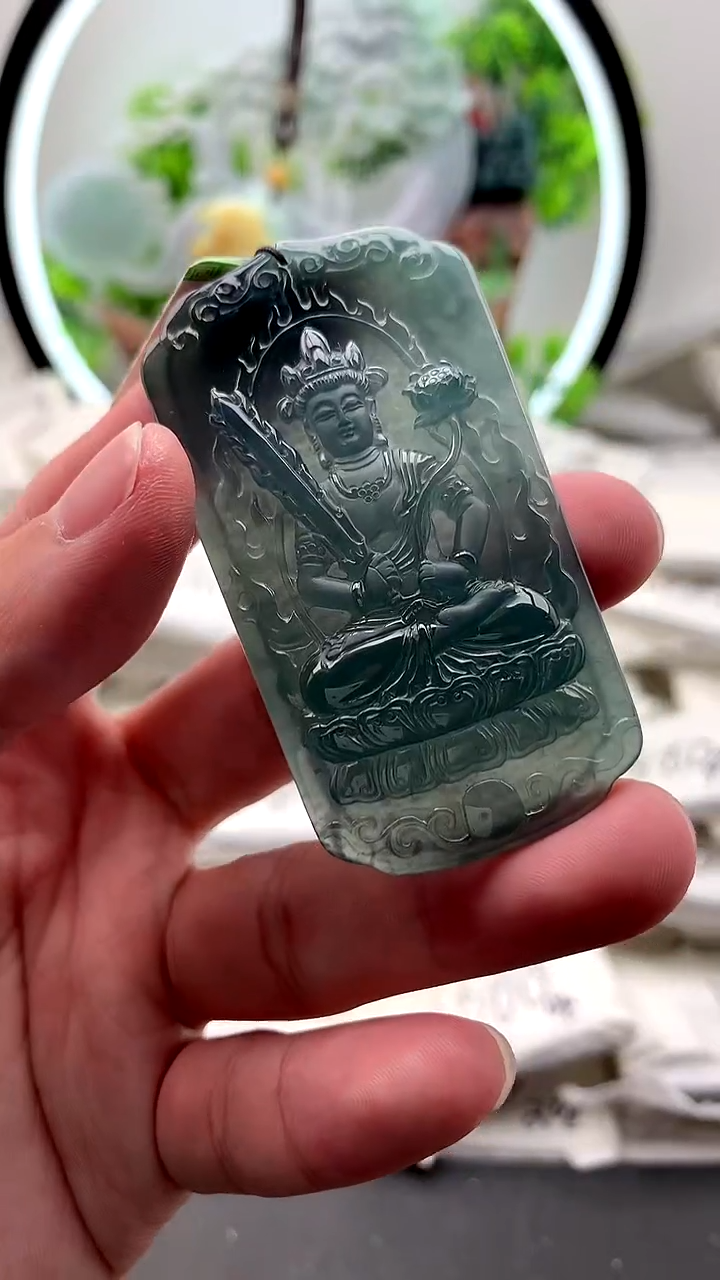 【闪购商品】翡翠颈饰未镶嵌不动明王