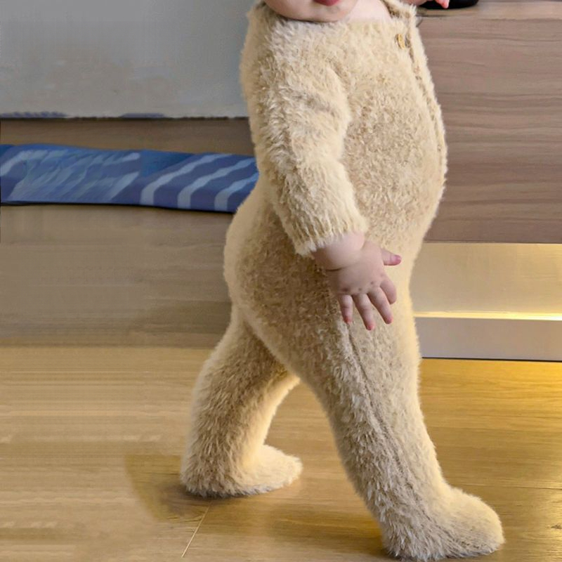 婴儿加绒连体衣秋冬款加厚保暖宝宝无骨哈衣男女爬服新生儿0到3岁