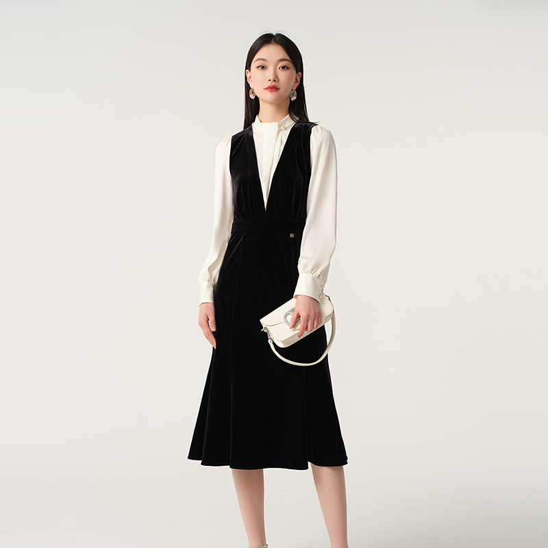 【商场同款】芭蒂娜黑色丝绒连衣裙女春秋季气质显瘦鱼尾裙143U213