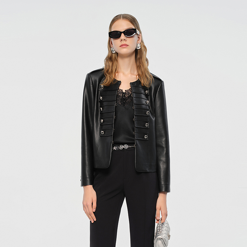 卡拉佛短外套343E011下架