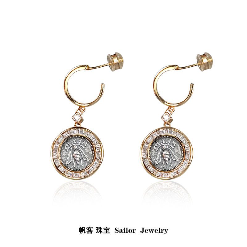 925银合成锆石耳饰 S925纯银蜜蜂古币耳钉