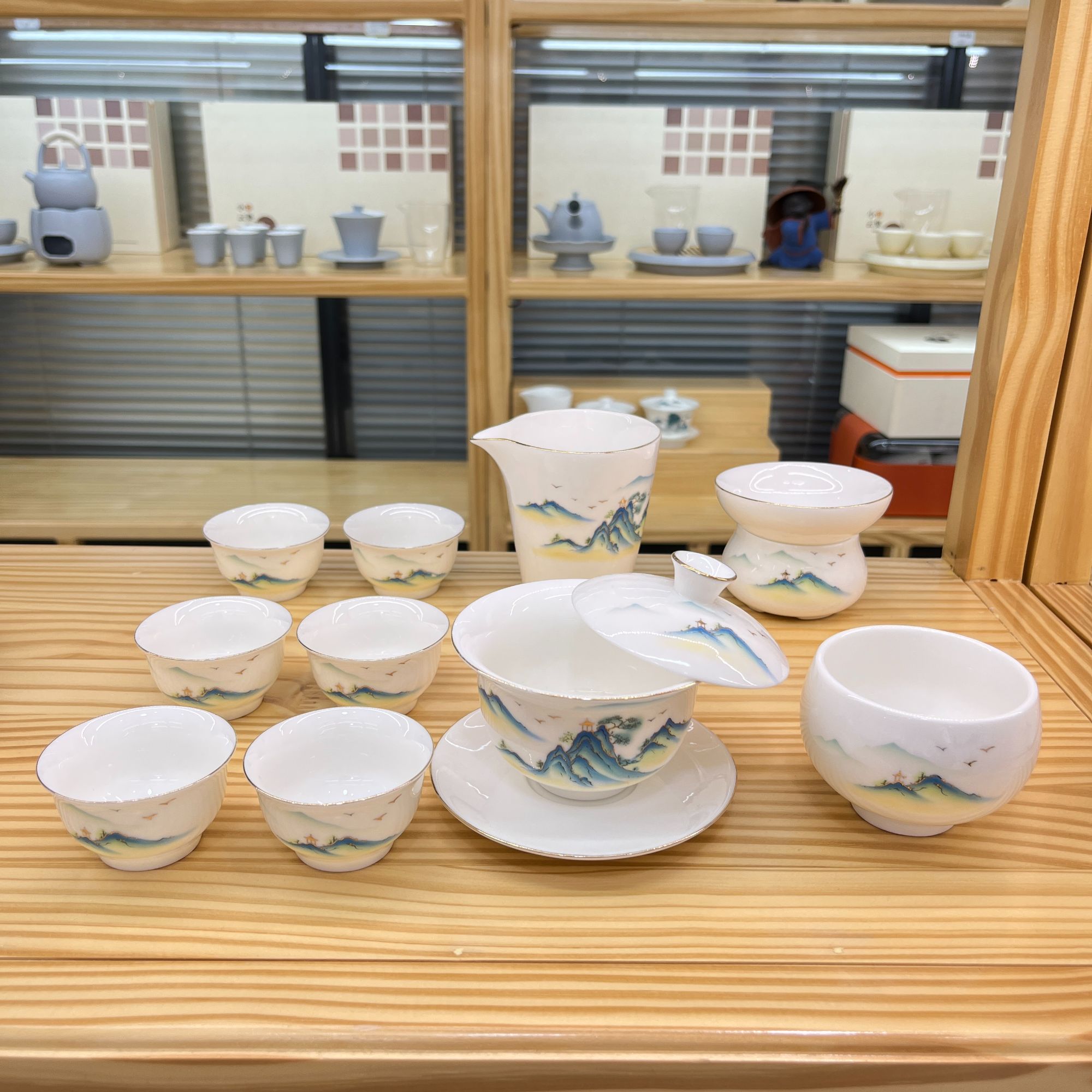 宽口杯描金悬停千里江山11件  白瓷功夫茶具套装  安全泡沫包装