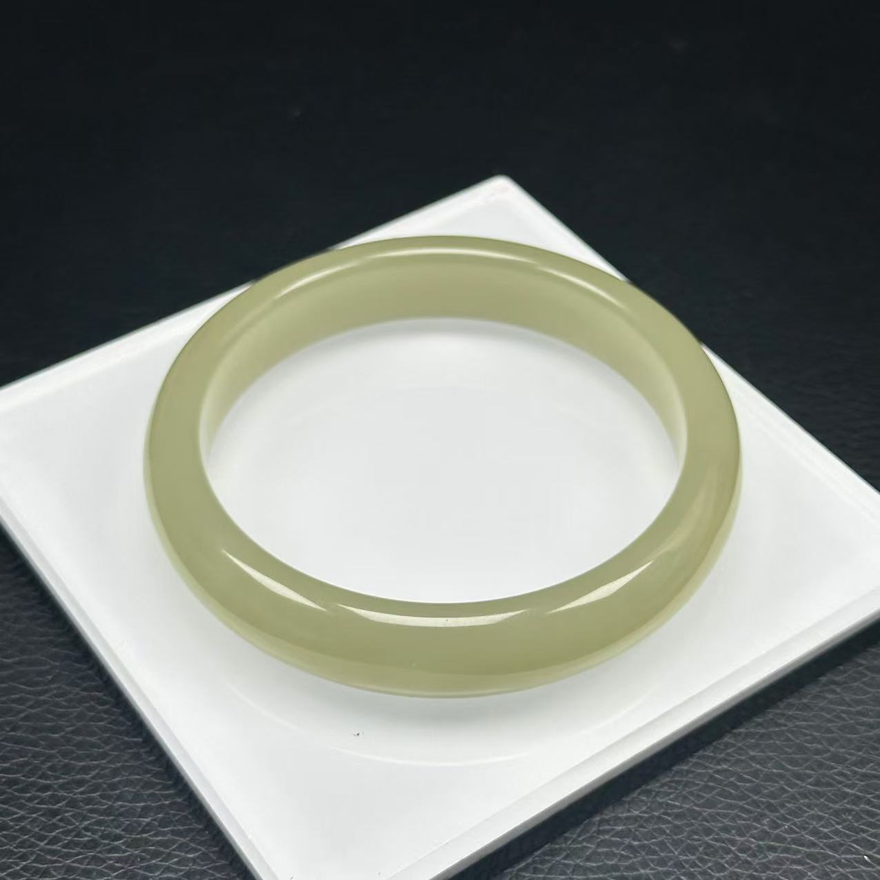 晴水HS宽版手镯时尚女-A2011