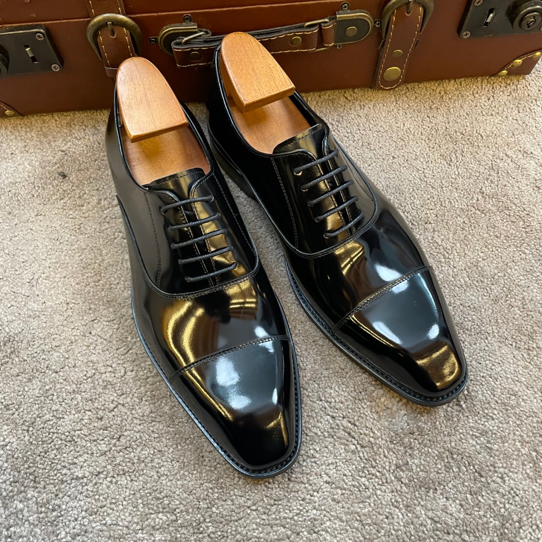 CB男鞋三接头开边珠商务休闲男鞋英伦婚庆手工鞋亮面牛津鞋