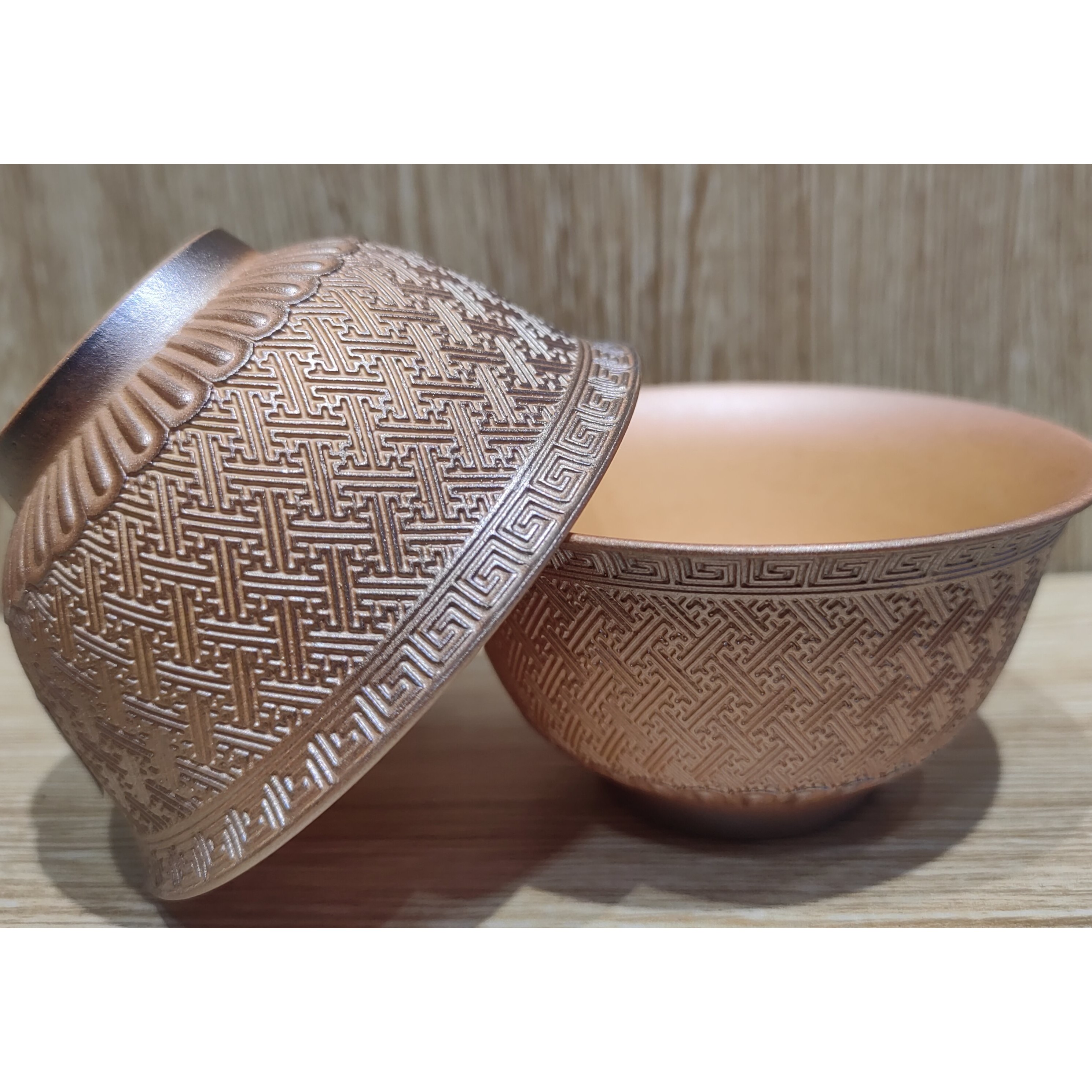 古滇韵金砂回纹茶杯质感