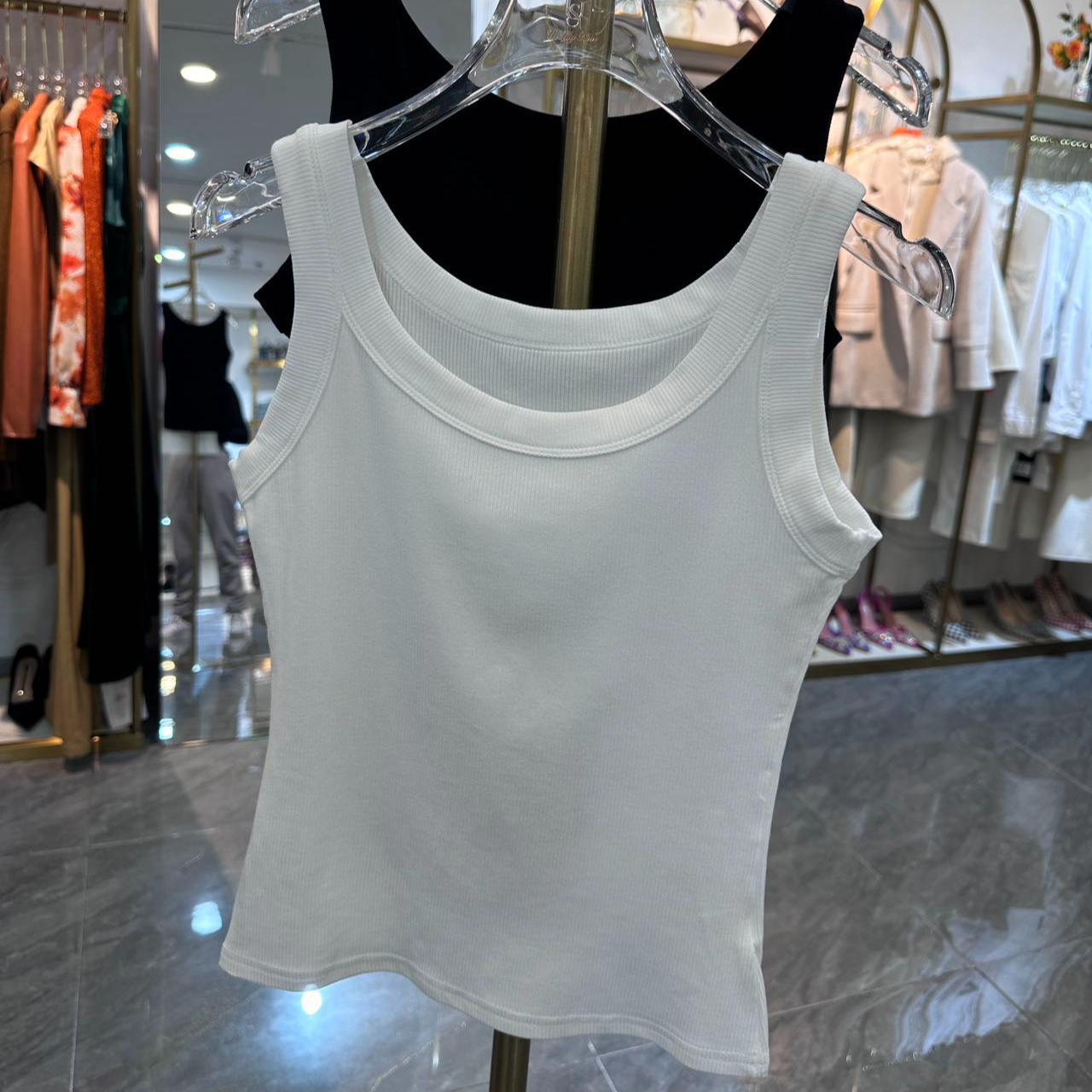 夏季女背心打底百搭纯色无袖