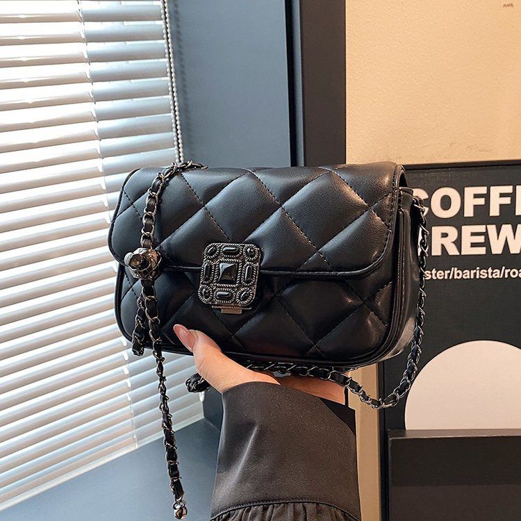 今年流行菱格绣线复古百搭女包时尚链条斜挎包洋气单肩小方包8909