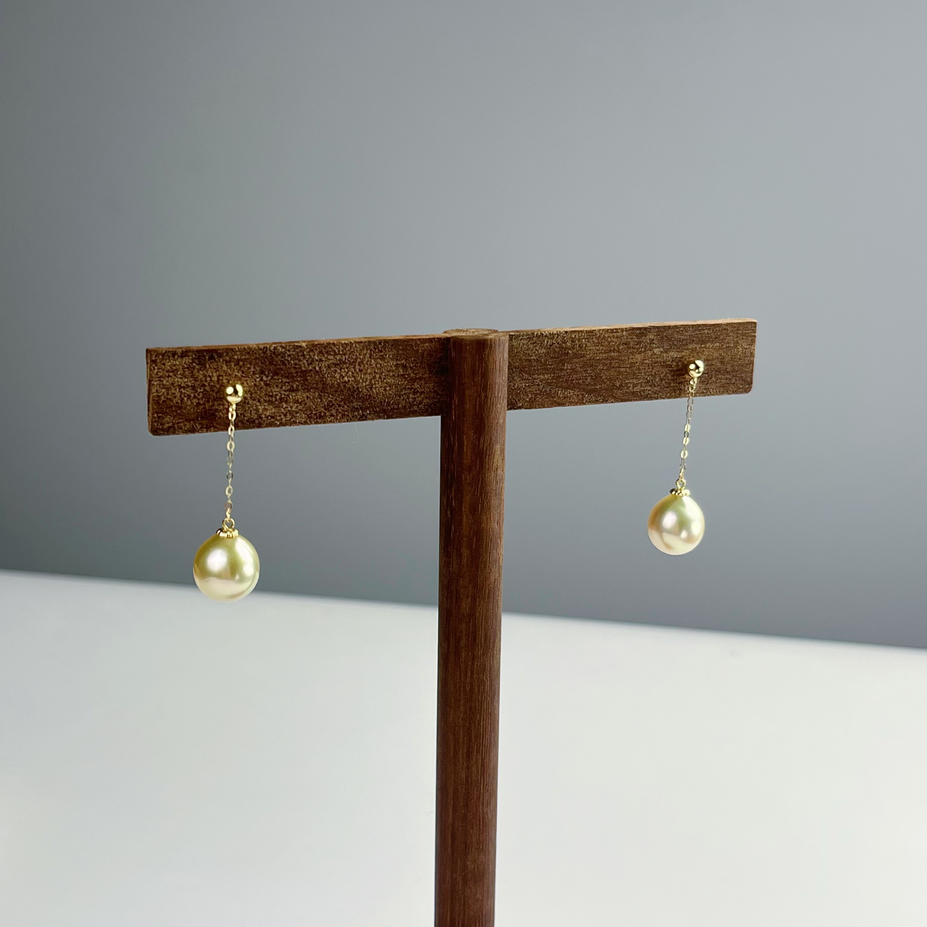 尊鼎珍珠-18K金海水珍珠金珠耳饰+珠径9-10mm-Nami孤品