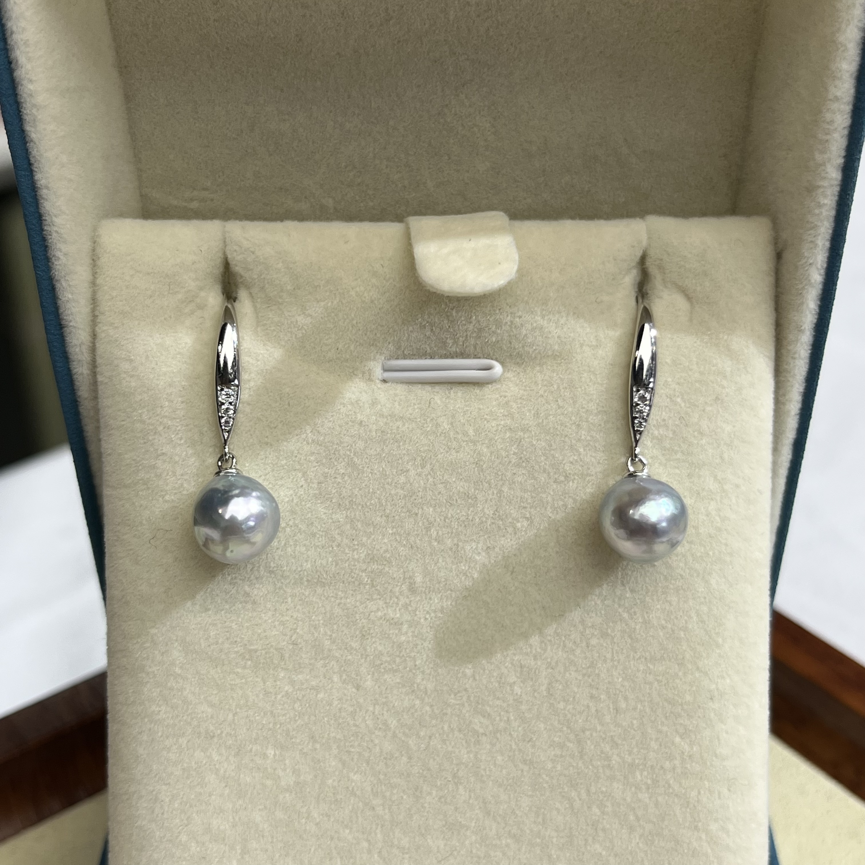 尊鼎珍珠-S925银海水珍珠真多麻巴洛克耳钩+珠径8-9mm-Nami孤品