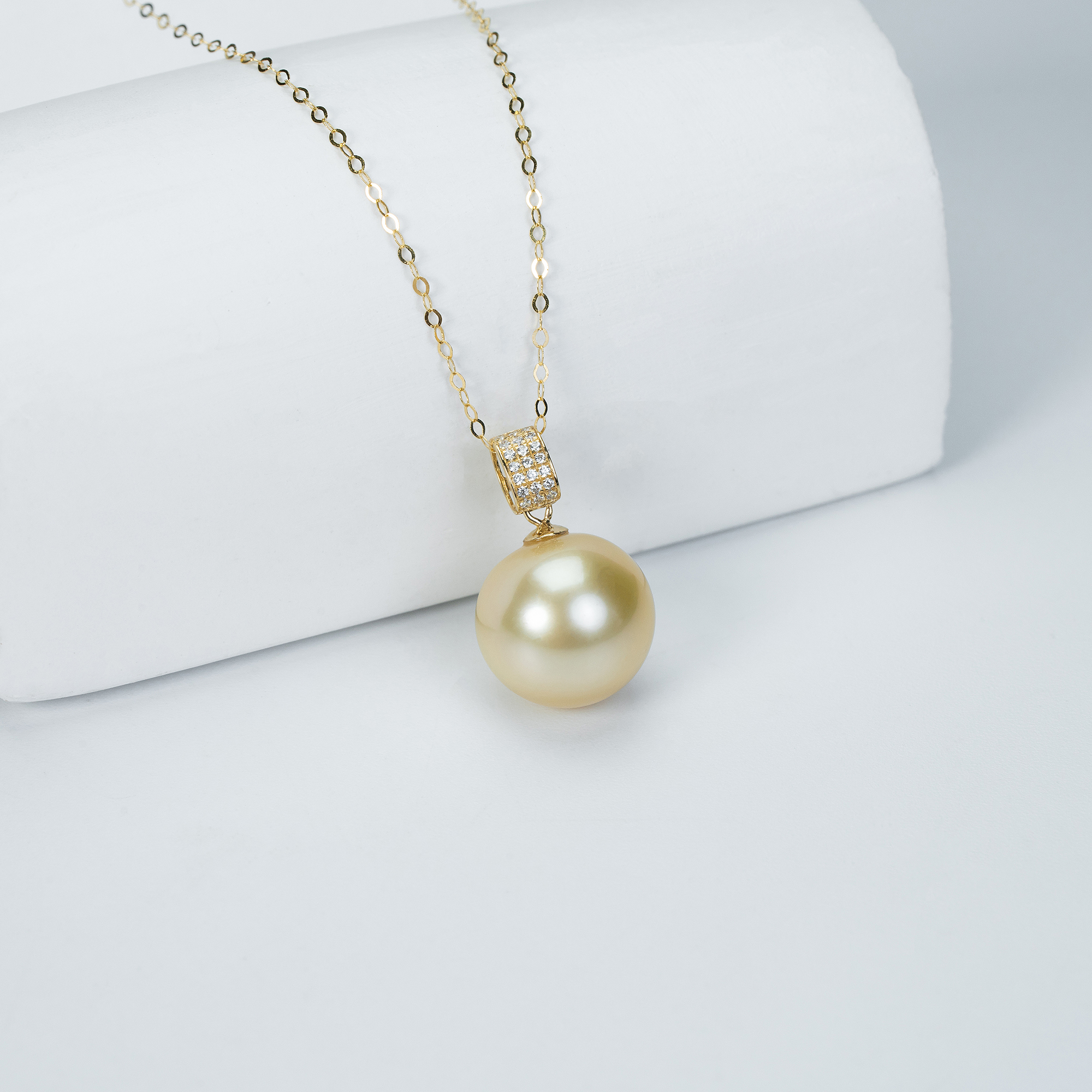 尊鼎珍珠-通体18k海水金珠吊坠+珠径11-12mm-Nami